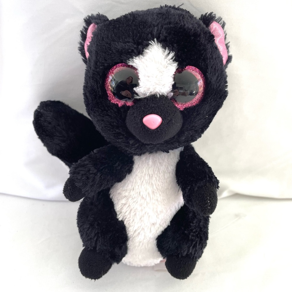 Ty Beanie Boos FLORA 6" Skunk Black Pink Sparkle Eyes Plush EUC Displayed Only